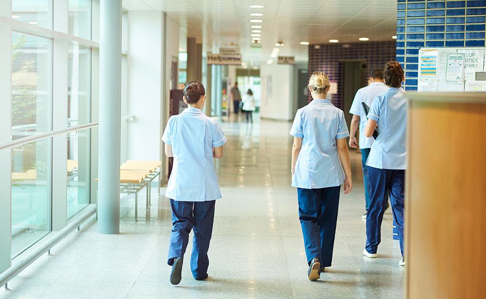 Nurses Corridor Landing 990X610